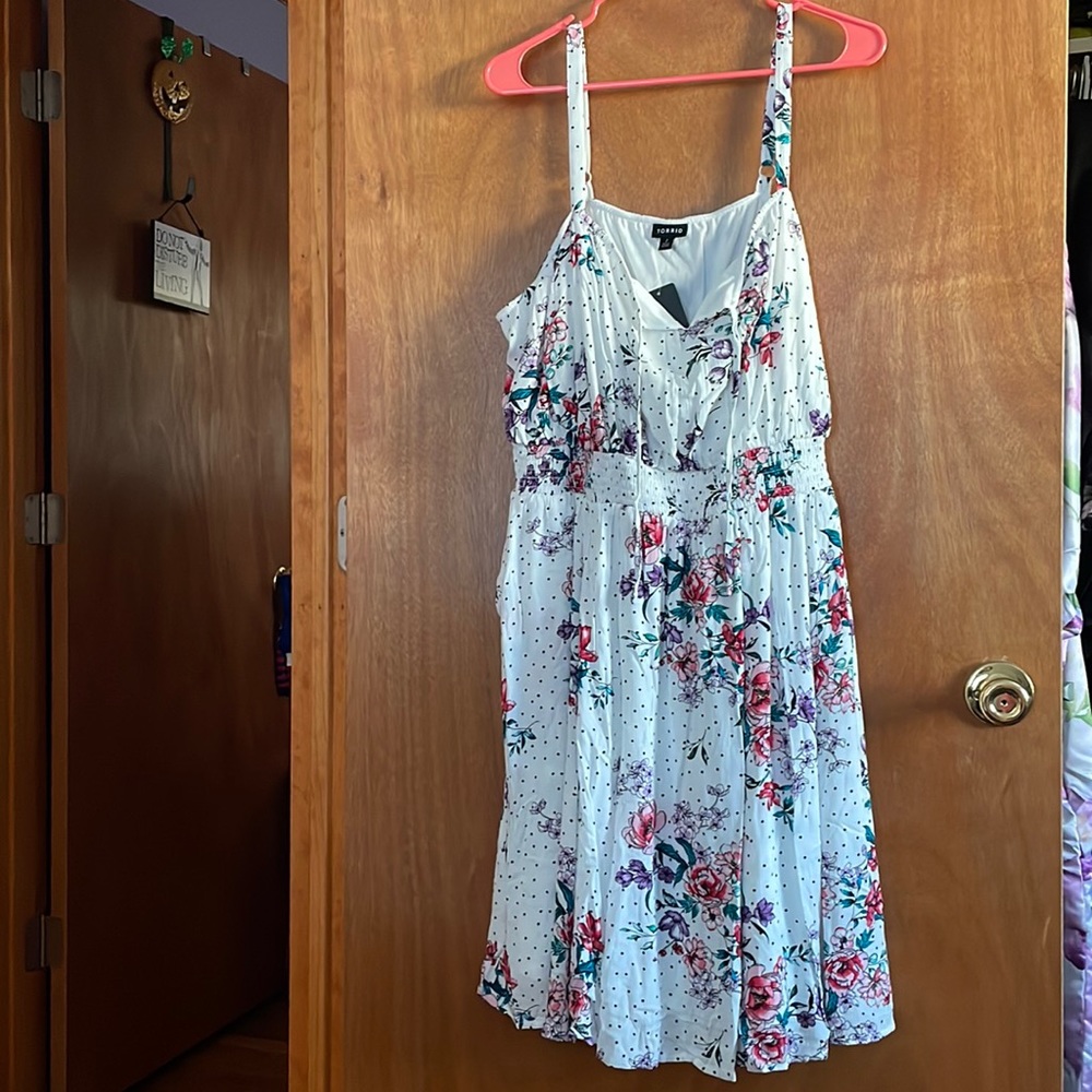 NWT Torrid size 2 white floral gauze dress